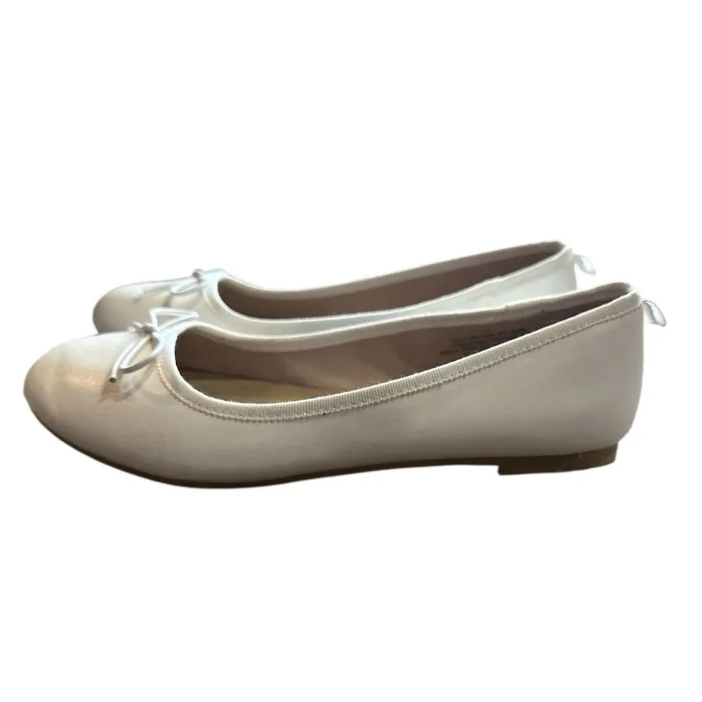 Cat & Jack Girls Sz 3 White Leather Ballet Round Toe Flats with Decorative Bow